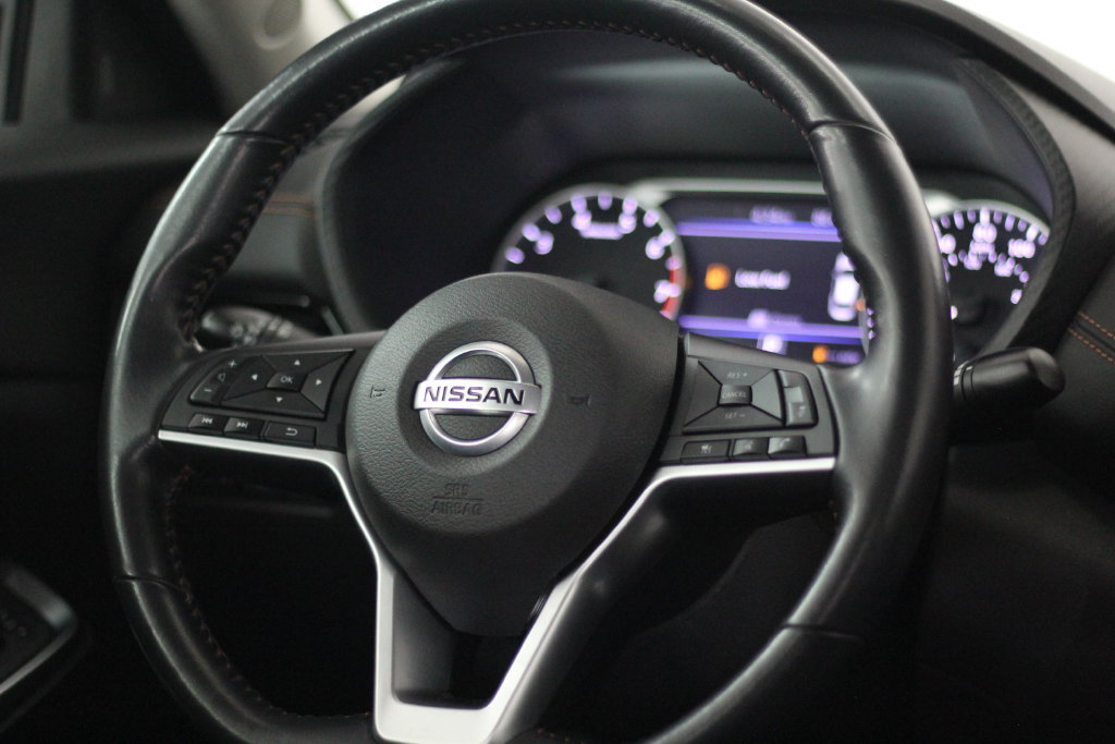 Used 2022 Nissan Sentra SR w/ SR Premium Package FWD image 11