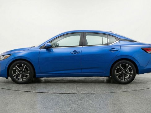 Used 2025 Nissan Sentra SV image 5