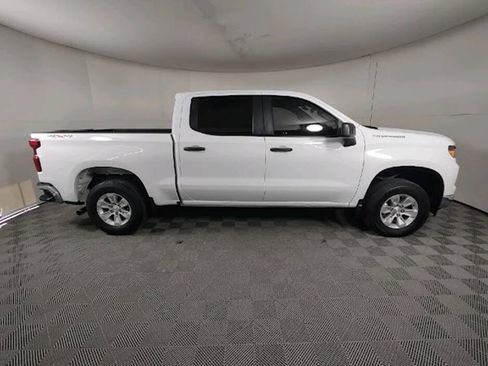 Used 2023 Chevrolet Silverado 1500 W/T w/ Trailering Package image 9