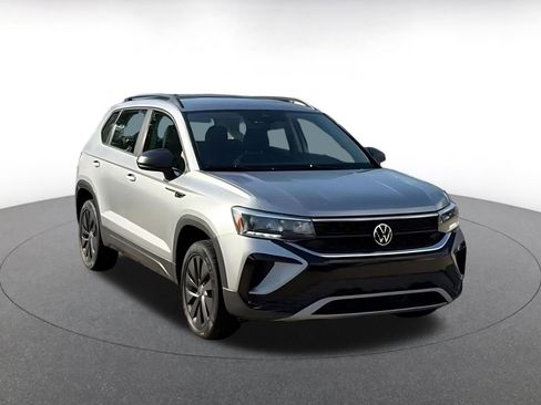Used 2024 Volkswagen Taos S FWD image 3
