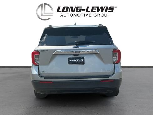 Certified 2020 Ford Explorer XLT RWD image 5