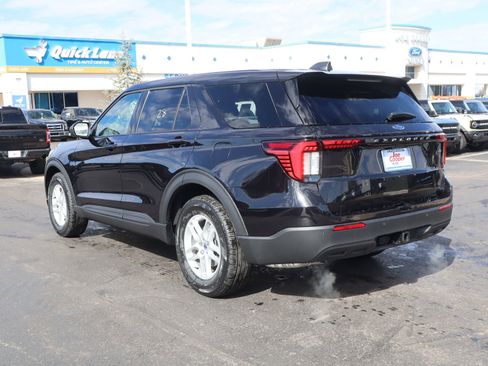 New 2026 Ford Explorer Active image 23