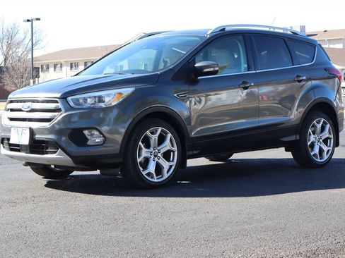 Used 2019 Ford Escape Titanium image 11