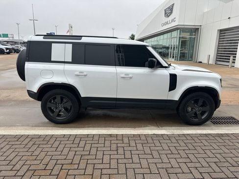 Used 2025 Land Rover Defender 110 S AWD/4WD image 6