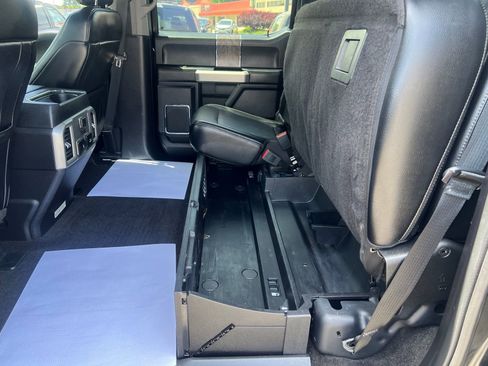 Used 2018 Ford F250 Lariat w/ Lariat Ultimate Package AWD/4WD image 48
