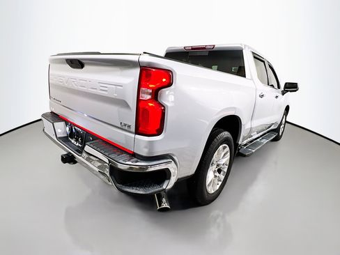 Used 2021 Chevrolet Silverado 1500 LTZ RWD image 4
