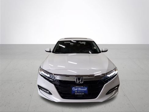 Used 2020 Honda Accord Touring image 3