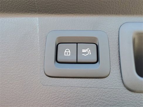 New 2025 MAZDA CX-50 AWD 2.5 Hybrid w/ Premium Pkg image 31