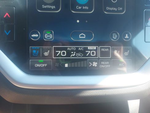 Used 2023 Subaru Ascent Touring AWD/4WD image 17