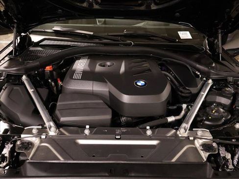 Used 2026 BMW 430i xDrive w/ M Sport Package AWD/4WD image 18