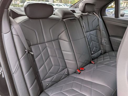 Used 2025 BMW 740i 740i image 18