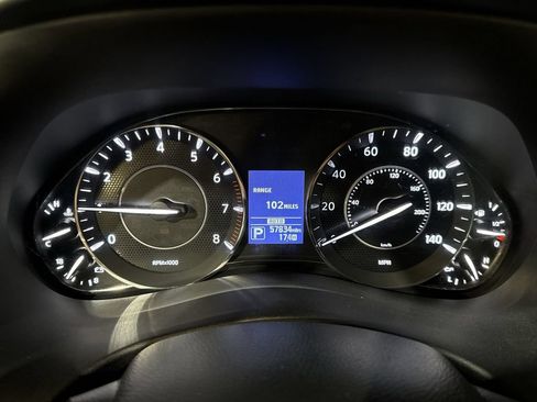 Used 2019 Nissan Armada Platinum w/ Captain's Chairs Package AWD/4WD image 10