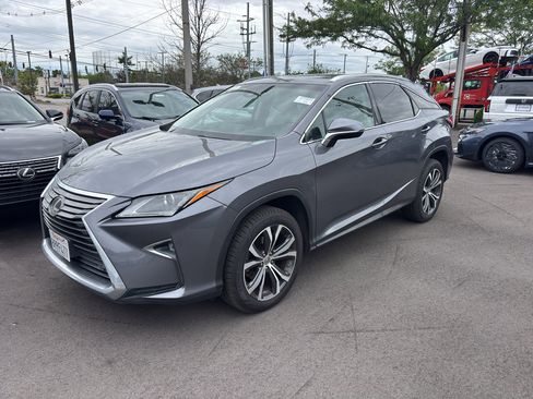 Used 2017 Lexus RX 350 FWD w/ Premium Package image 2