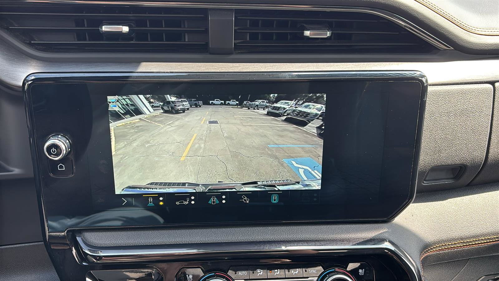 Used 2023 GMC Sierra 1500 AT4 w/ AT4 Premium Package AWD/4WD image 35