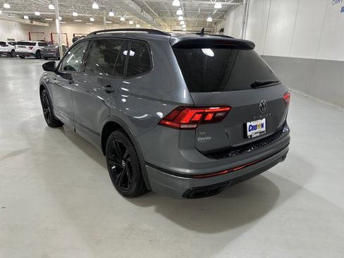 Used 2023 Volkswagen Tiguan SE R-Line FWD image 6