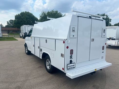 New 2025 Chevrolet Express 3500 w/ Power Convenience Package RWD image 5