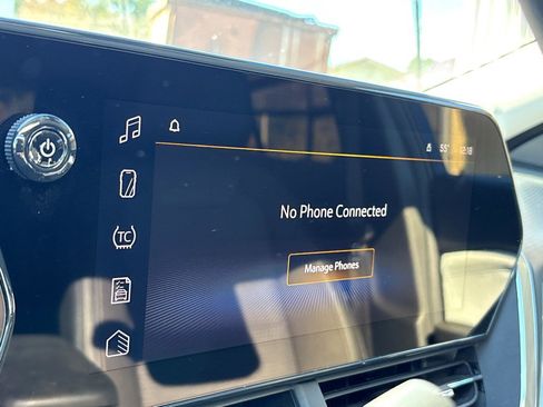 Used 2024 Chevrolet Trax LT image 7