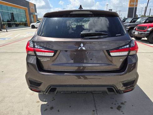 Used 2024 Mitsubishi Outlander Sport SE AWD/4WD image 4