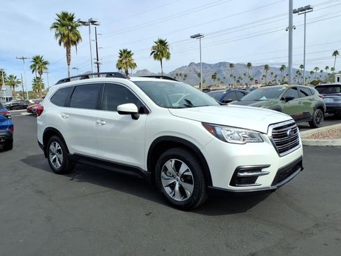 Used 2020 Subaru Ascent Premium w/ Convenience Package image 1
