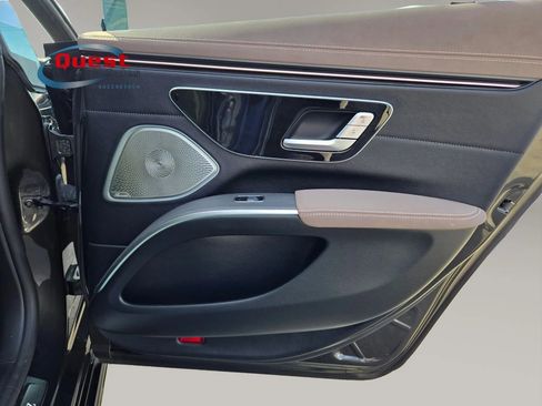 Used 2023 Mercedes-Benz EQS 580 4MATIC Sedan w/ Exclusive Trim Package image 64