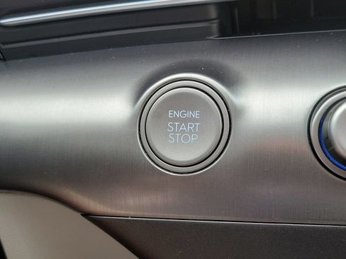 Used 2024 Hyundai Kona SEL AWD/4WD image 34