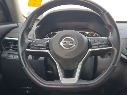Used 2021 Nissan Altima 2.5 SR FWD image 18