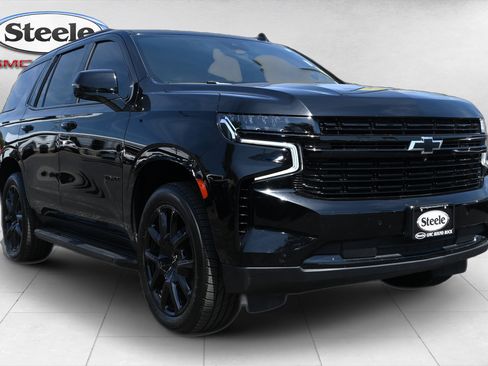 Used 2024 Chevrolet Tahoe RST w/ Luxury Package RWD image 3