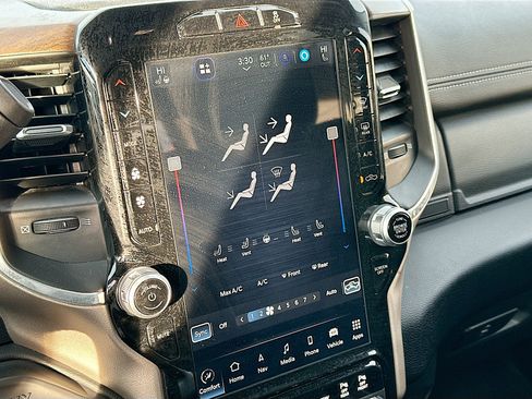 Used 2024 RAM 2500 Laramie image 24