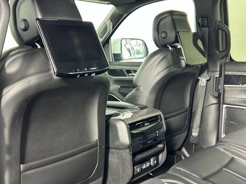Used 2022 Jeep Wagoneer Series III w/ Rear Seat Video Group 1 AWD/4WD image 21