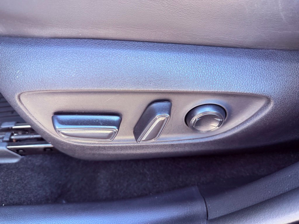 Used 2021 Toyota RAV4 XLE Premium FWD image 19