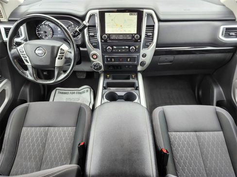 Used 2021 Nissan Titan SV w/ SV Convenience Package image 12