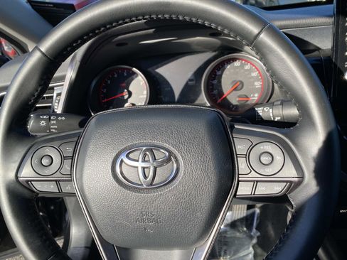 Used 2023 Toyota Camry XSE image 14