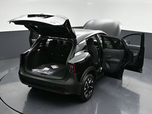New 2026 Nissan Kicks SV AWD/4WD image 31