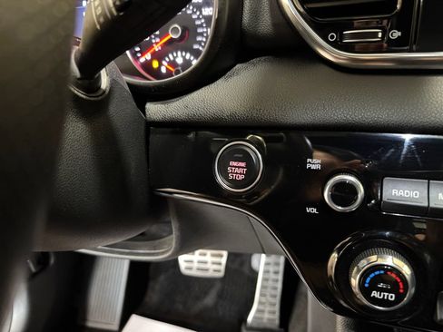 Certified 2022 Kia Sportage Nightfall Edition w/ Nightfall Fwd Premium Package image 29