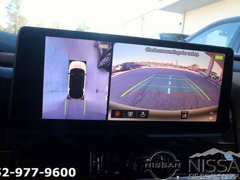 New 2026 Nissan Pathfinder Platinum image 27