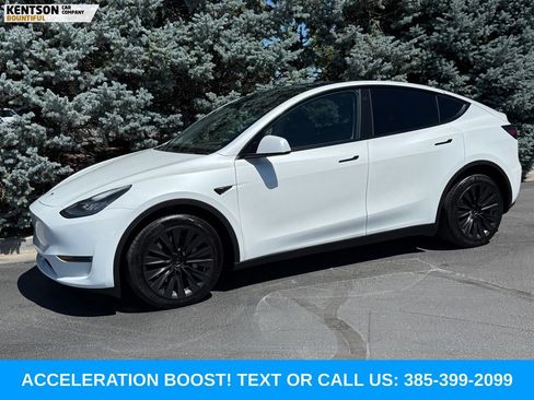 Used 2023 Tesla Model Y Long Range AWD/4WD image 1