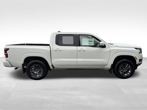 New 2026 Nissan Frontier SV w/ Tow Package AWD/4WD image 8