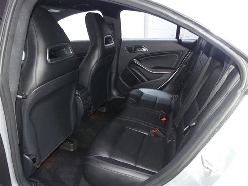 Used 2015 Mercedes-Benz CLA 250 4MATIC image 25