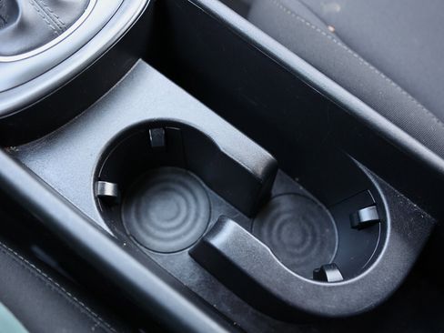 Certified 2025 Hyundai Kona SEL image 32