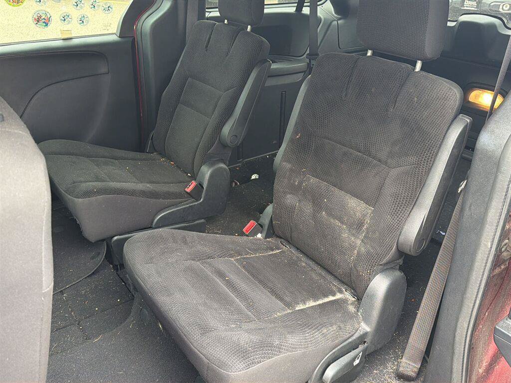 Used 2019 Dodge Grand Caravan SE FWD image 8