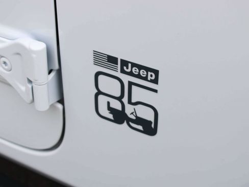 New 2026 Jeep Gladiator Sport AWD/4WD image 6