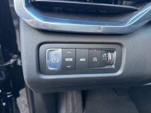 New 2026 GMC Acadia Elevation image 12