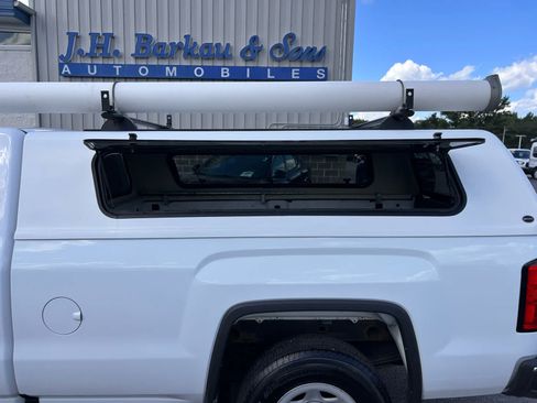 Used 2017 GMC Sierra 1500 2WD Regular Cab image 18