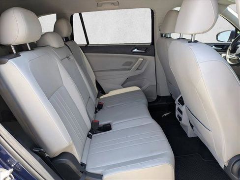 Used 2022 Volkswagen Tiguan SE FWD image 19