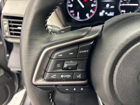 Used 2025 Subaru Outback Premium AWD/4WD image 15