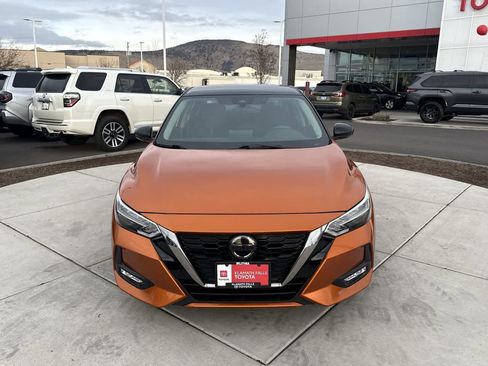 Used 2021 Nissan Sentra SR image 3