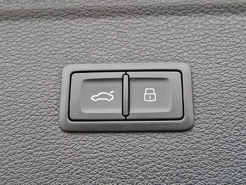 Used 2020 Audi Q5 2.0T Premium Plus w/ Premium Plus Package image 29