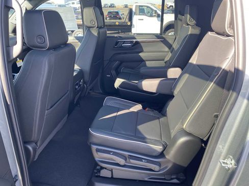 New 2026 Chevrolet Suburban Premier w/ Sun And Tow Package image 26