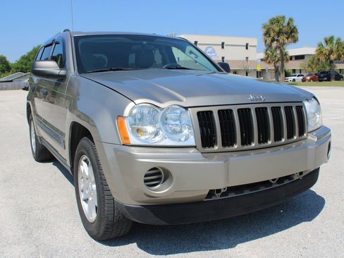 Used 2006 Jeep Grand Cherokee Laredo RWD image 14