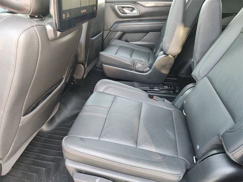 Used 2021 Chevrolet Tahoe RST w/ Luxury Package image 28